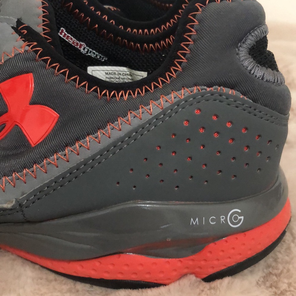 Under Armour Men’s Micro G tennis shoes Size 9.5 - Picture 7 of 12